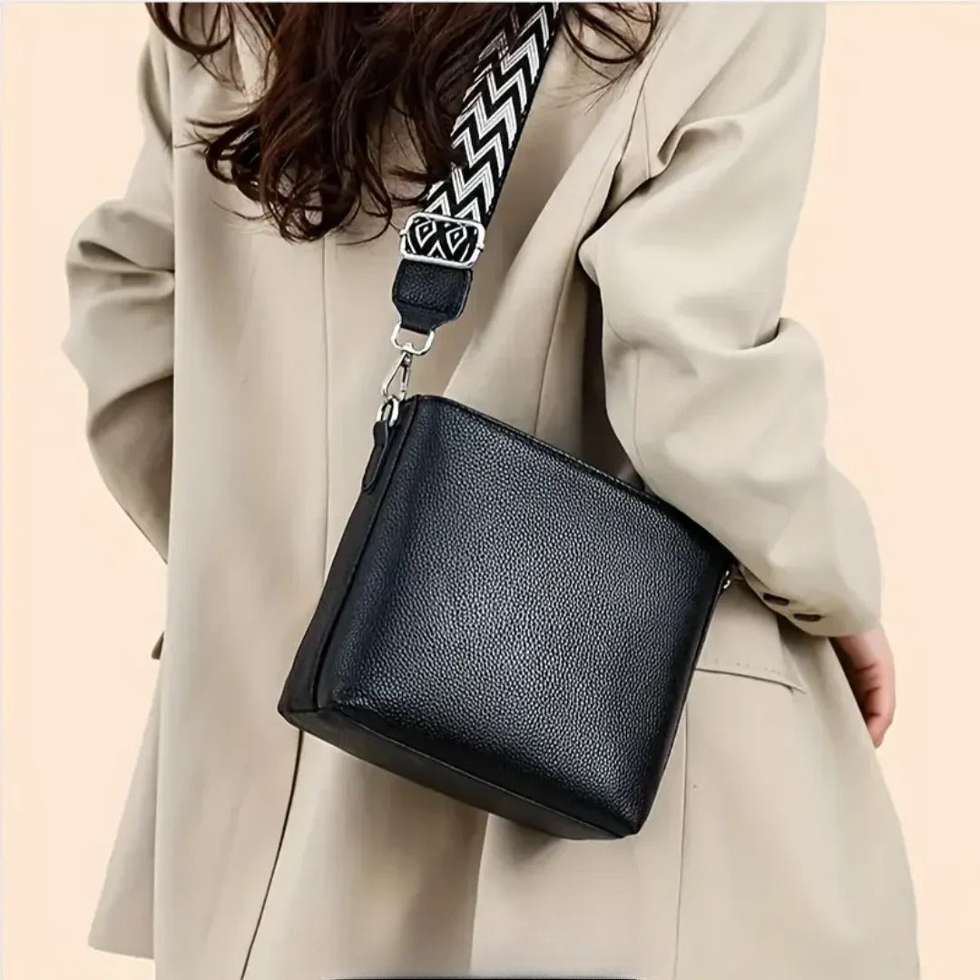 Ivy - Trendy Crossbody Shoulder Bag With Geometric Strap